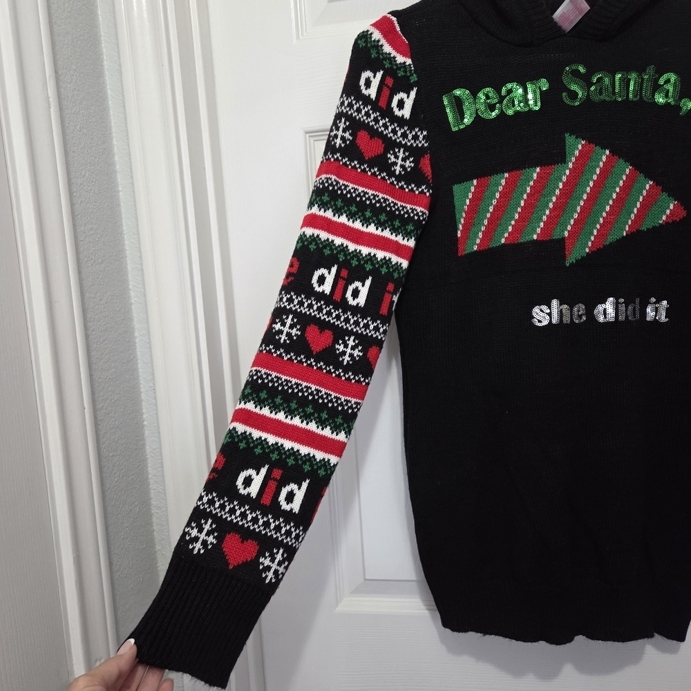 NO BOUNDARIES “Santa She Did It” Christmas Sweater Medium - Picture 6 of 8